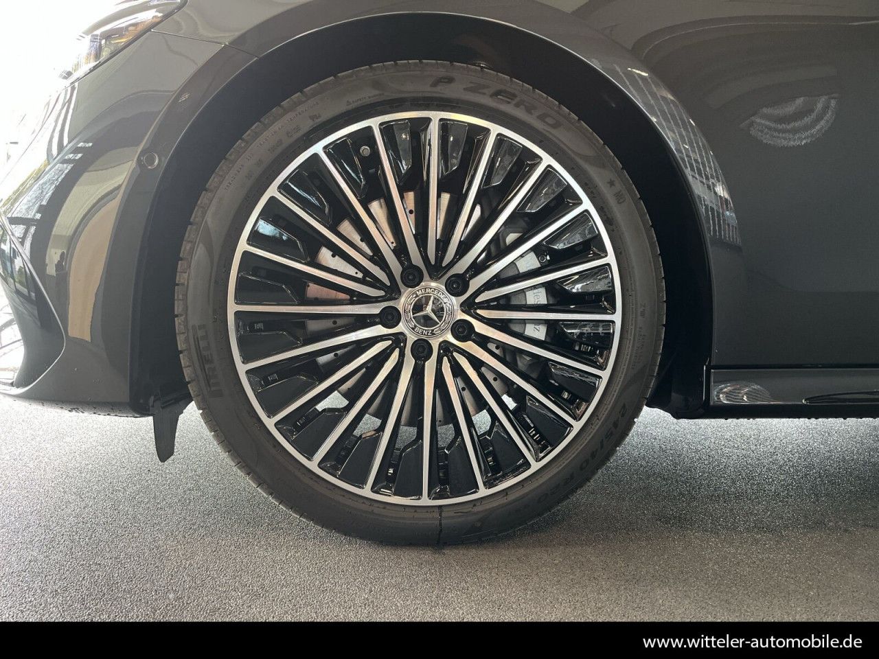 Mercedes-Benz E-Klasse – Bild 15