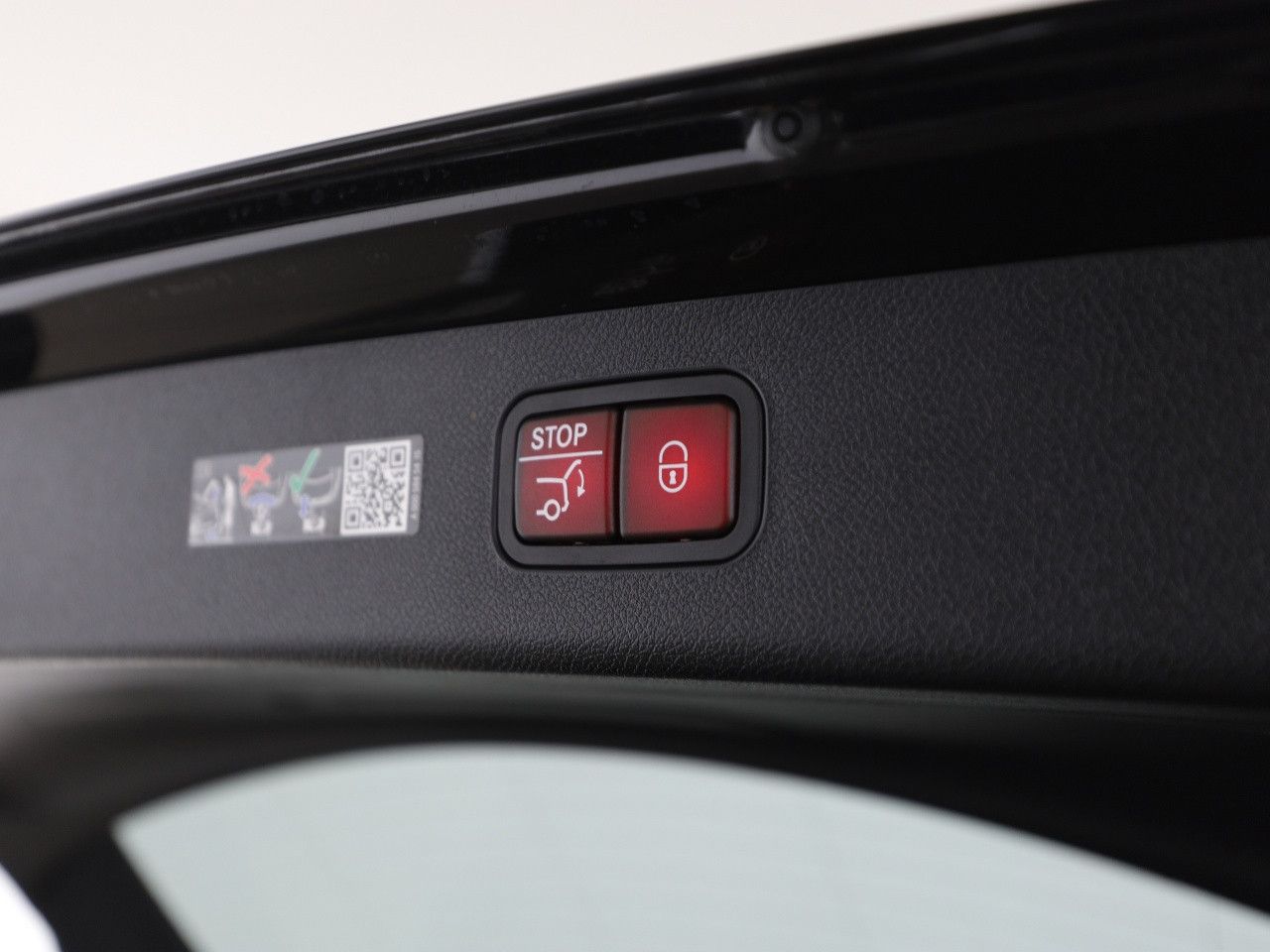 Mercedes-Benz E-Klasse – Bild 23