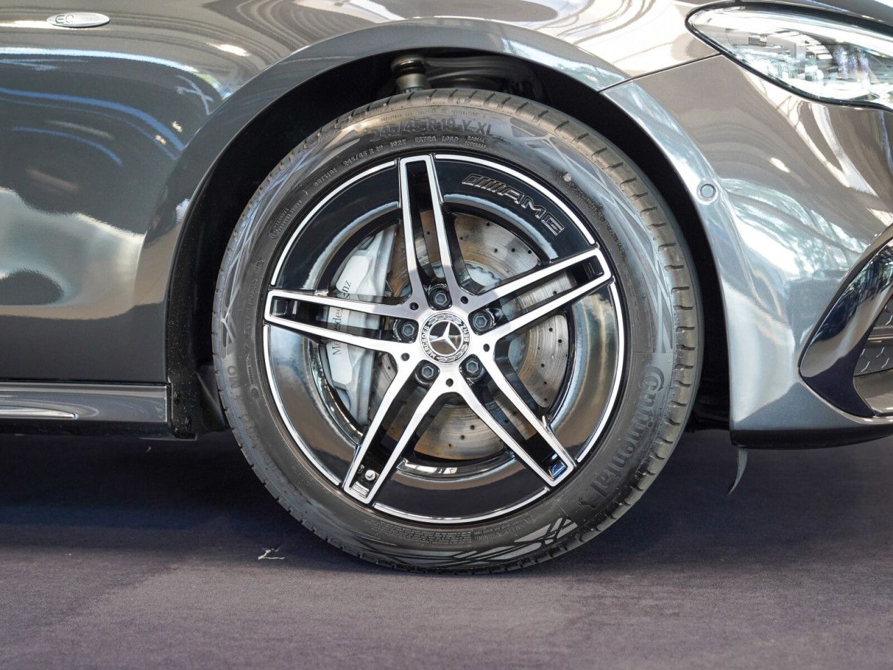 Mercedes-Benz E-Klasse – Bild 2