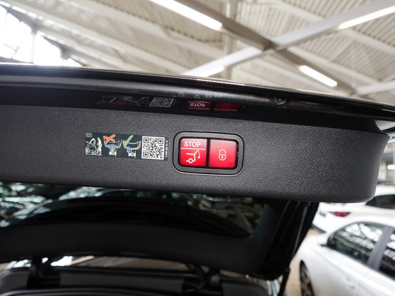 Mercedes-Benz E-Klasse – Bild 12