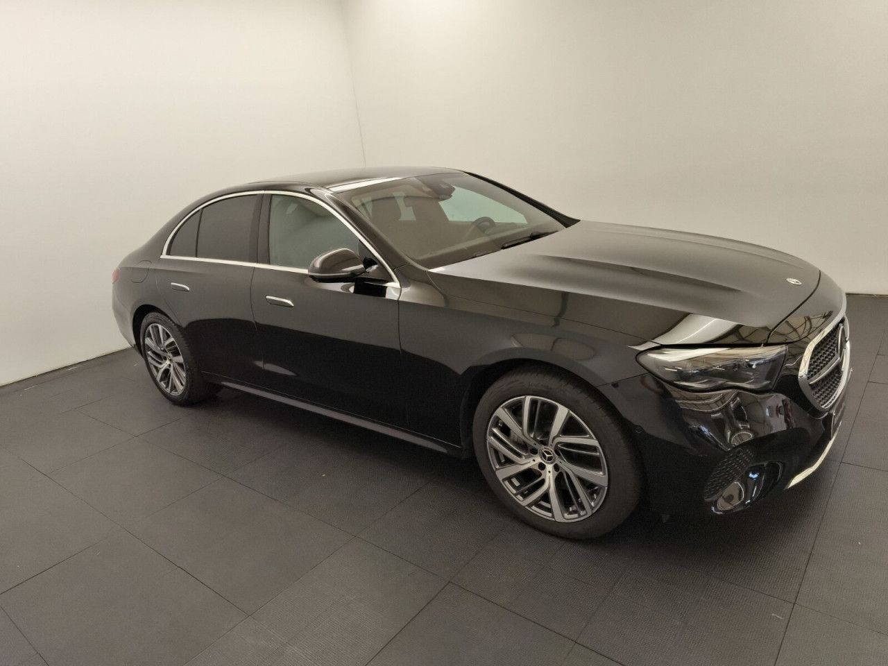 Mercedes-Benz E-Klasse – Bild 5