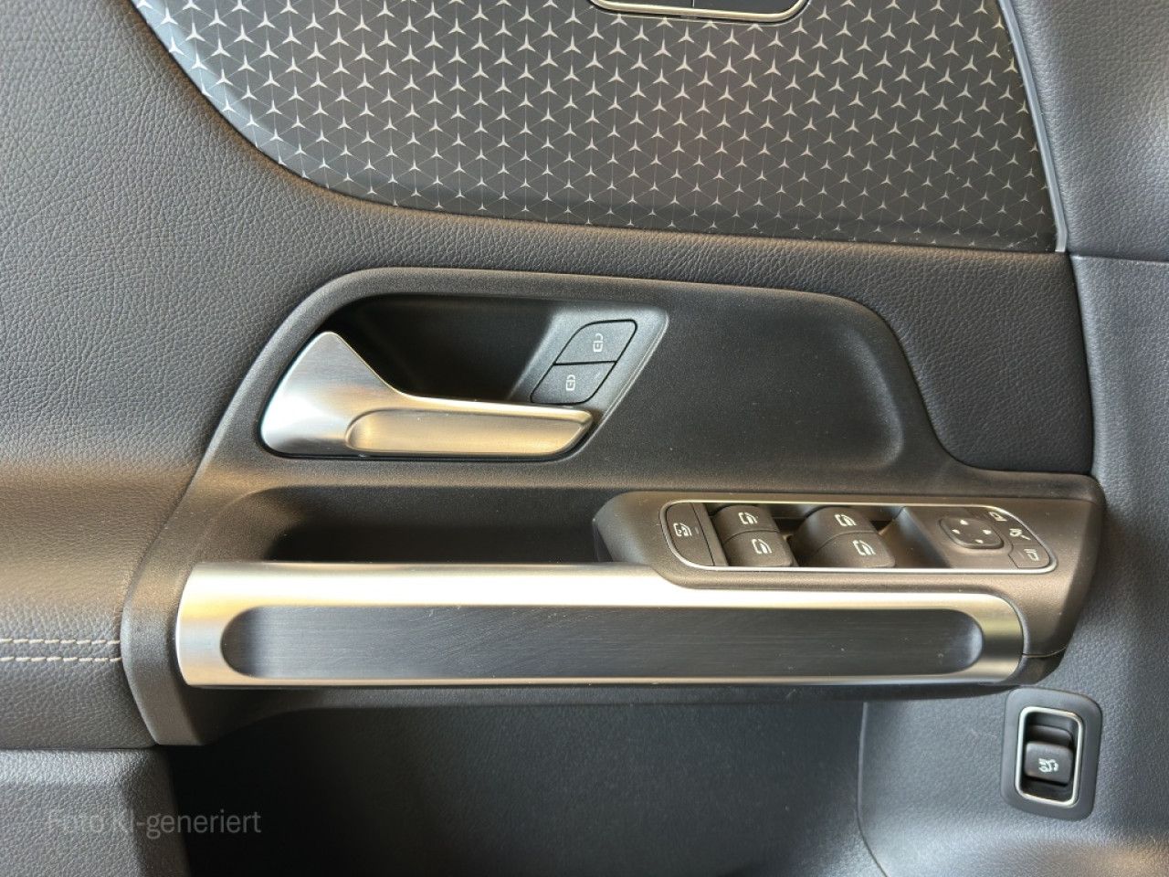 Mercedes-Benz GLB – Bild 14