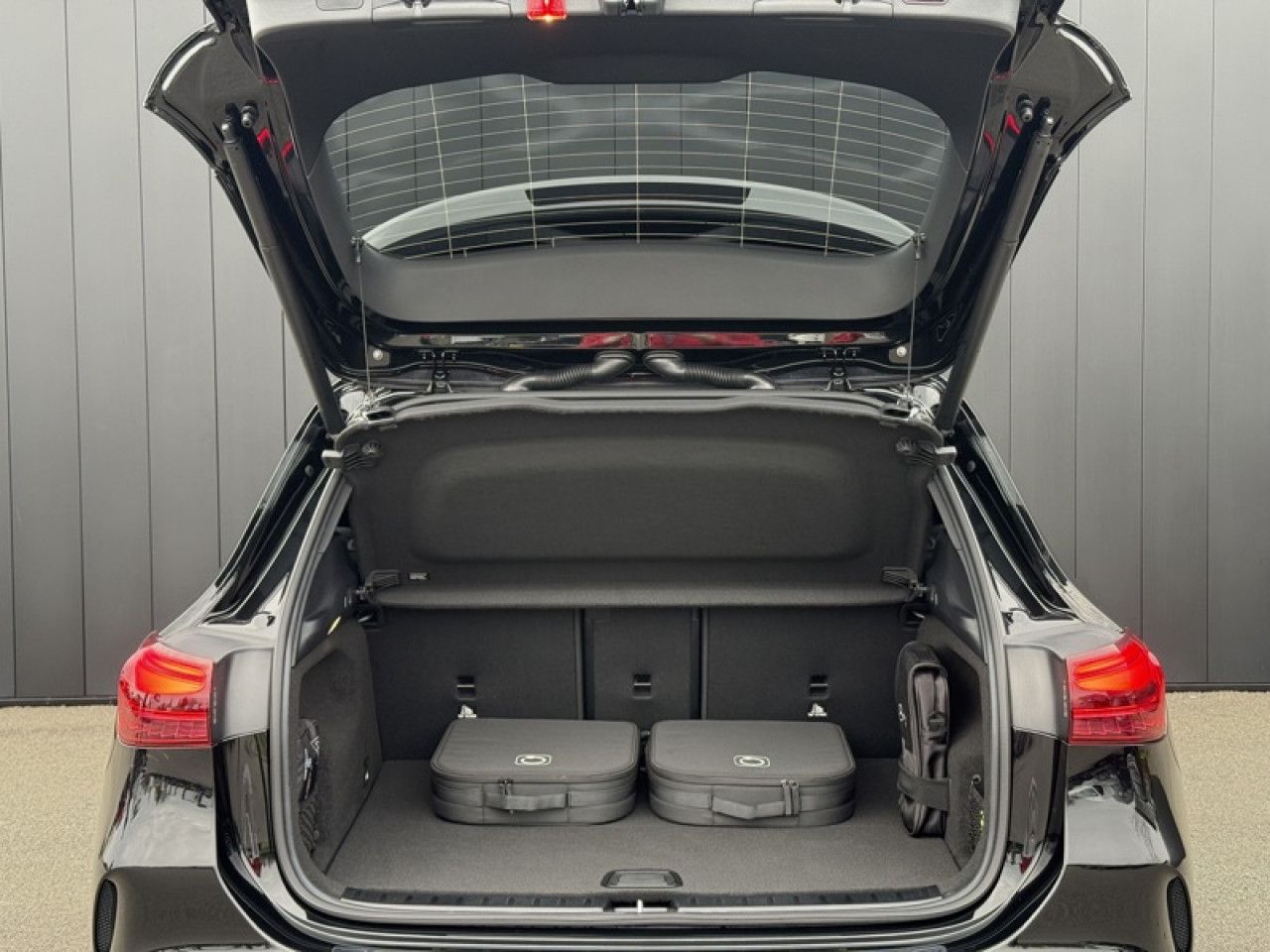 Photo du v&eacute;hicule 7 / 18