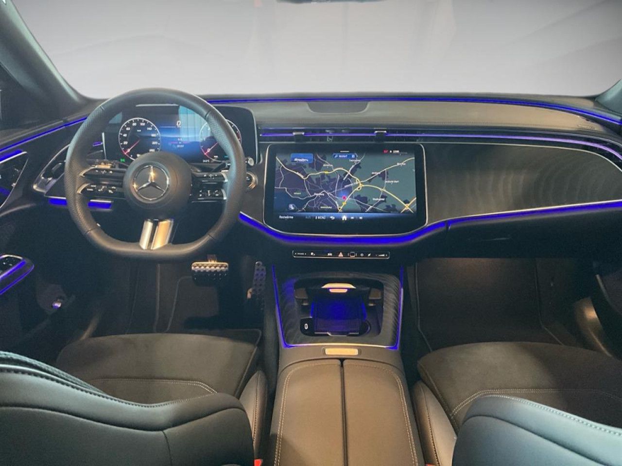 Mercedes-Benz E-Klasse – Bild 12