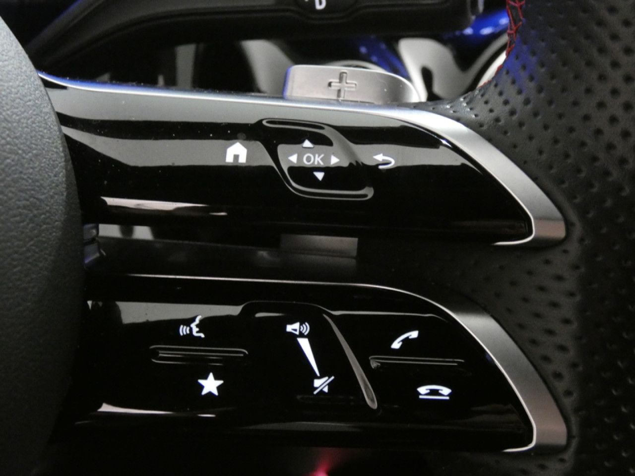 Photo du v&eacute;hicule 16 / 18