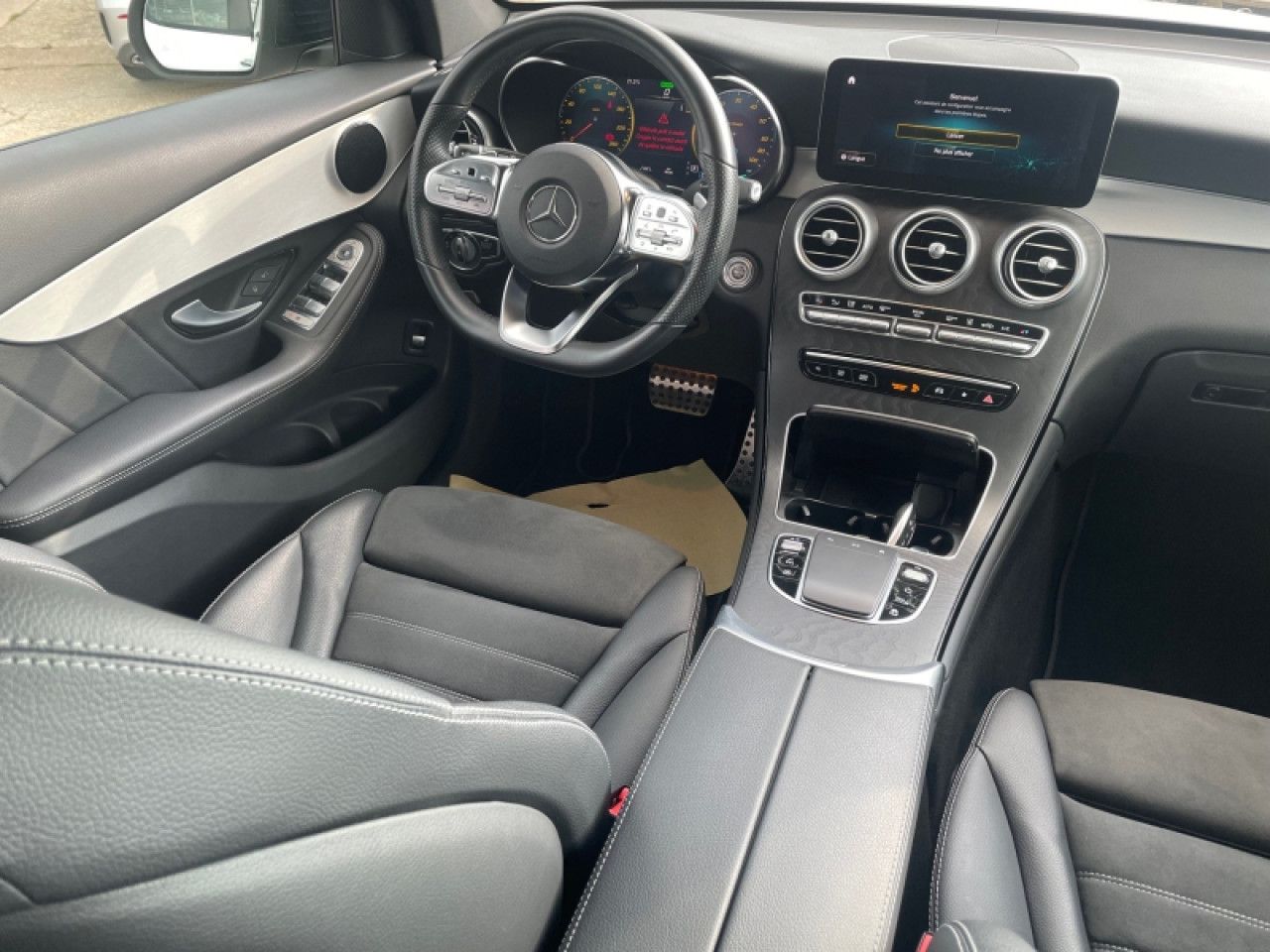 Photo du v&eacute;hicule 12 / 12