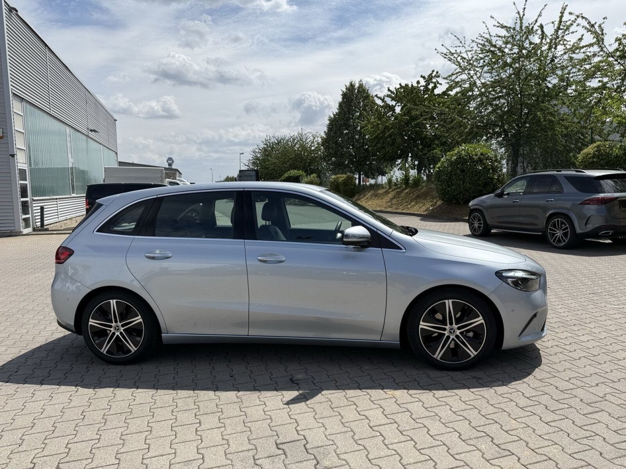 Fahrzeugbild 4 / 15