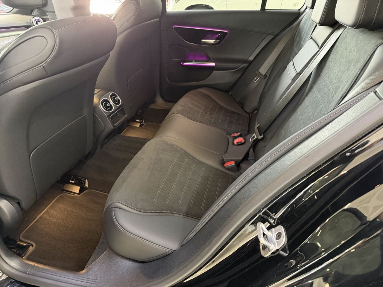 Mercedes-Benz C-Klasse – Bild 16