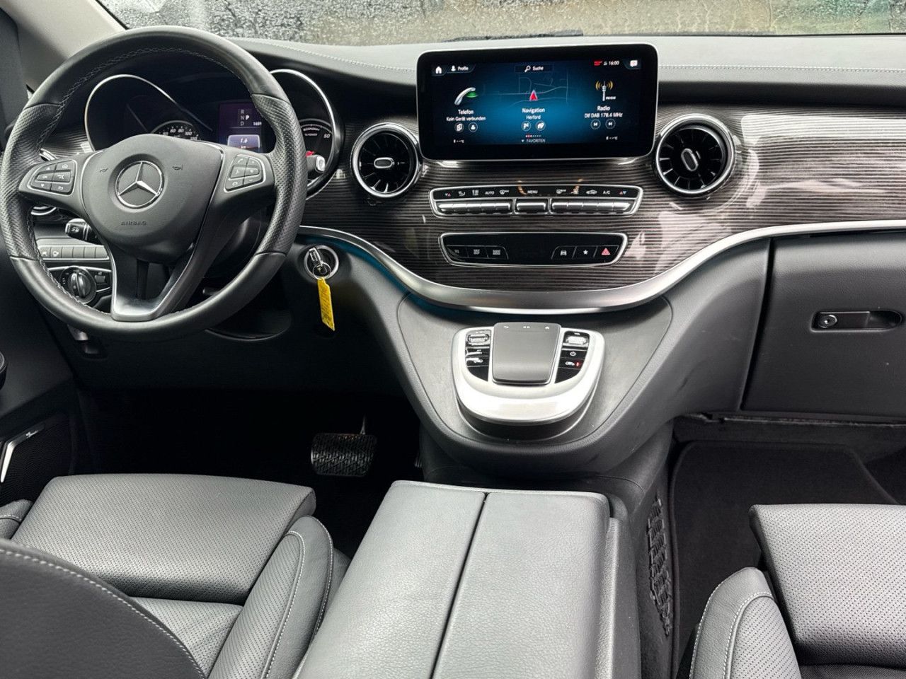 Mercedes-Benz EQV – Bild 8