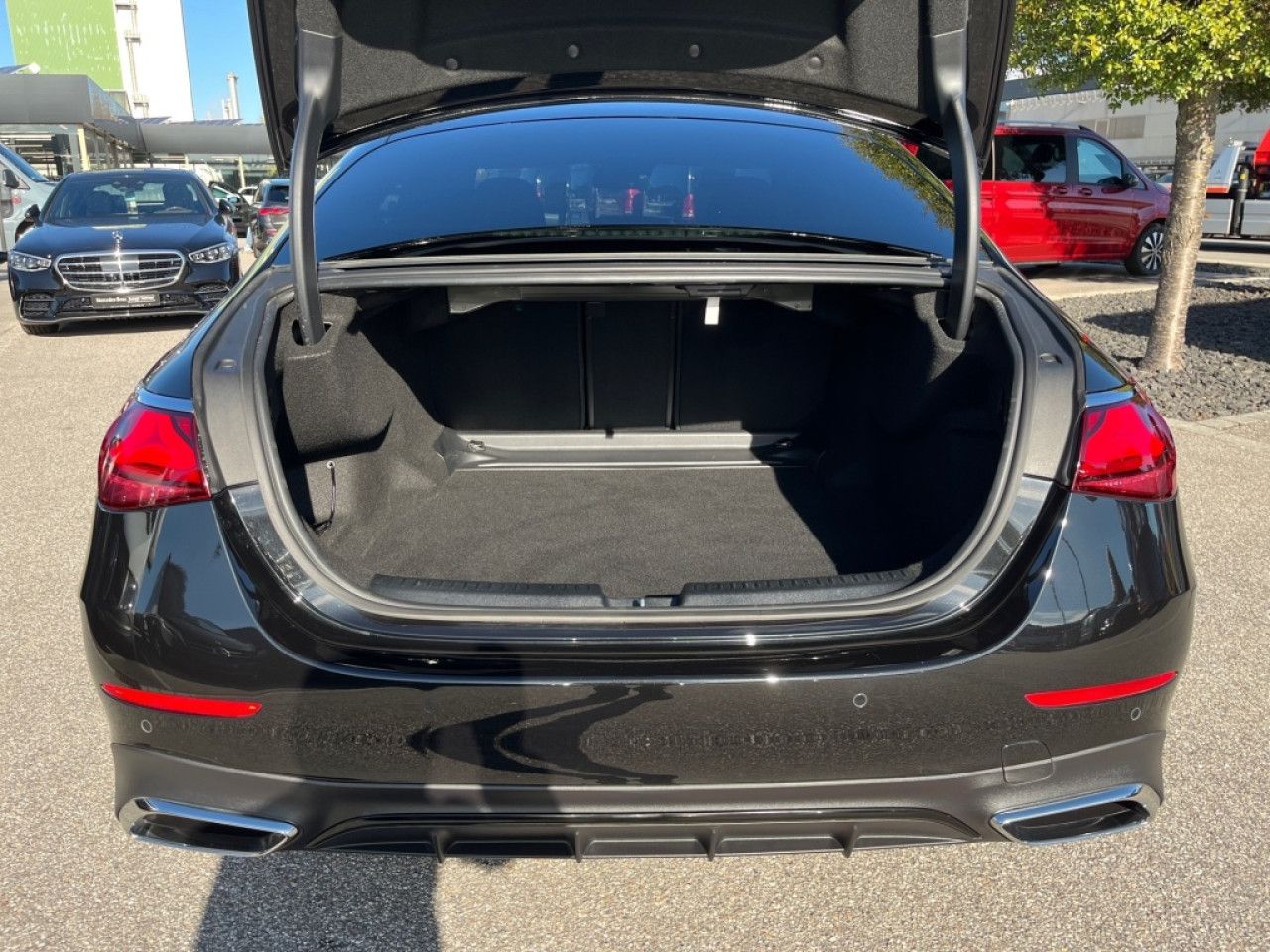 Mercedes-Benz E-Klasse – Bild 15