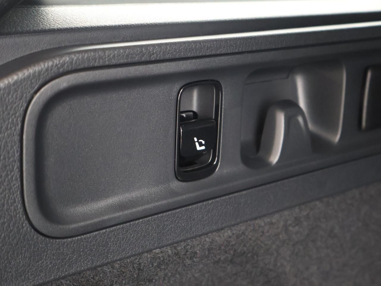 Mercedes-Benz C-Klasse – Bild 18