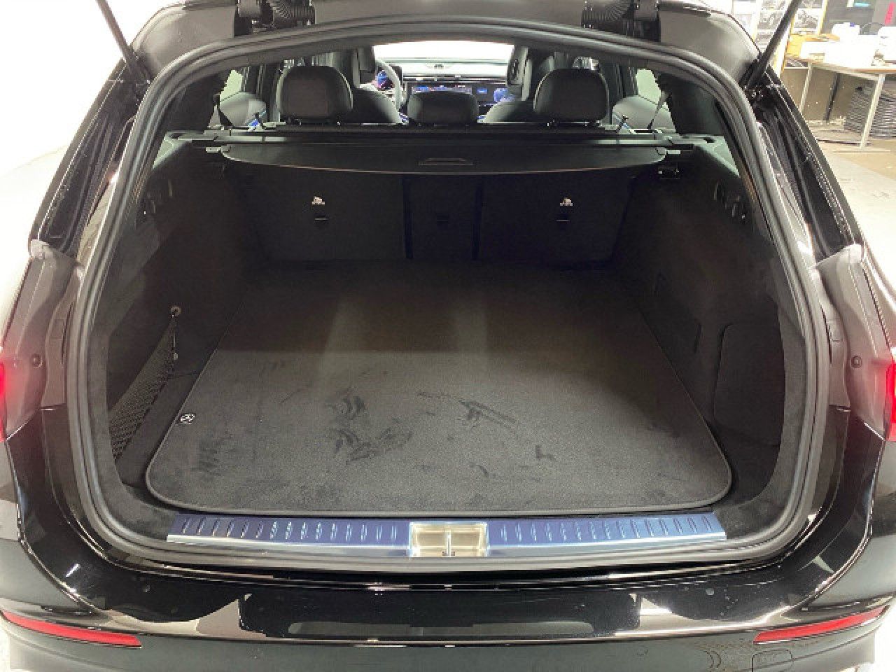 Mercedes-Benz E-Klasse – Bild 12