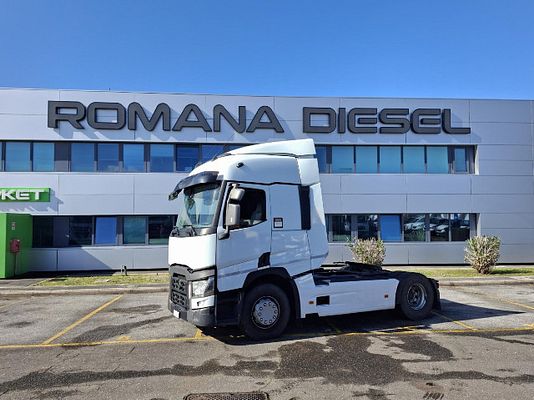 Vehicle image 3 / 6