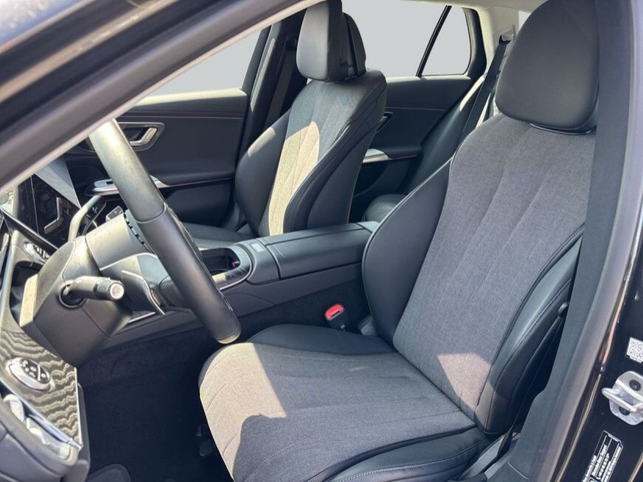 Mercedes-Benz E-Klasse – Bild 10