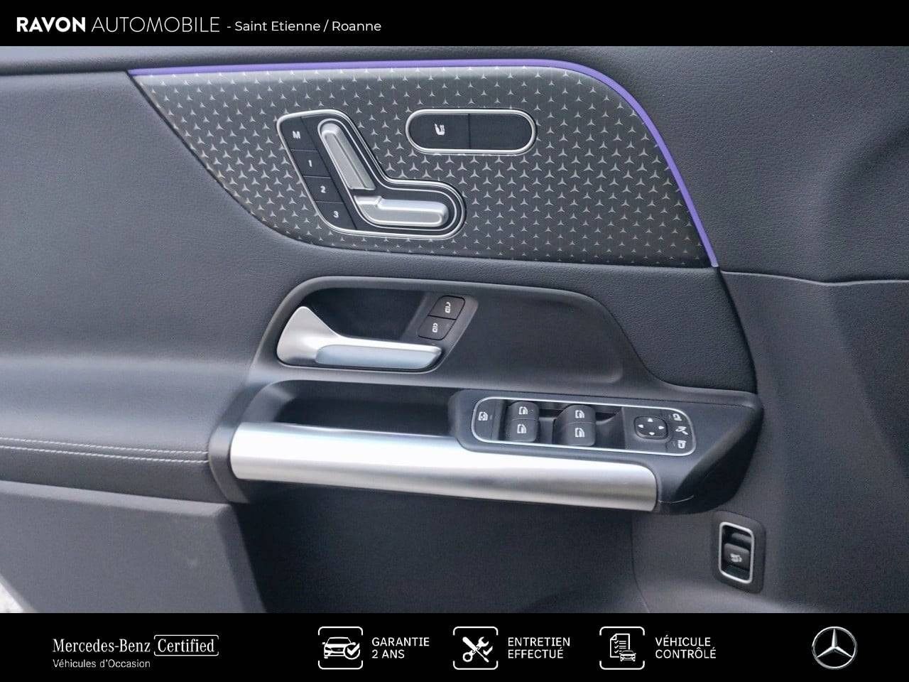 Photo du v&eacute;hicule 13 / 18