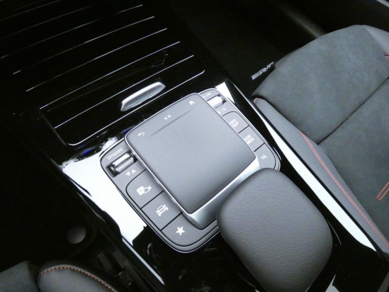 Photo du v&eacute;hicule 12 / 18