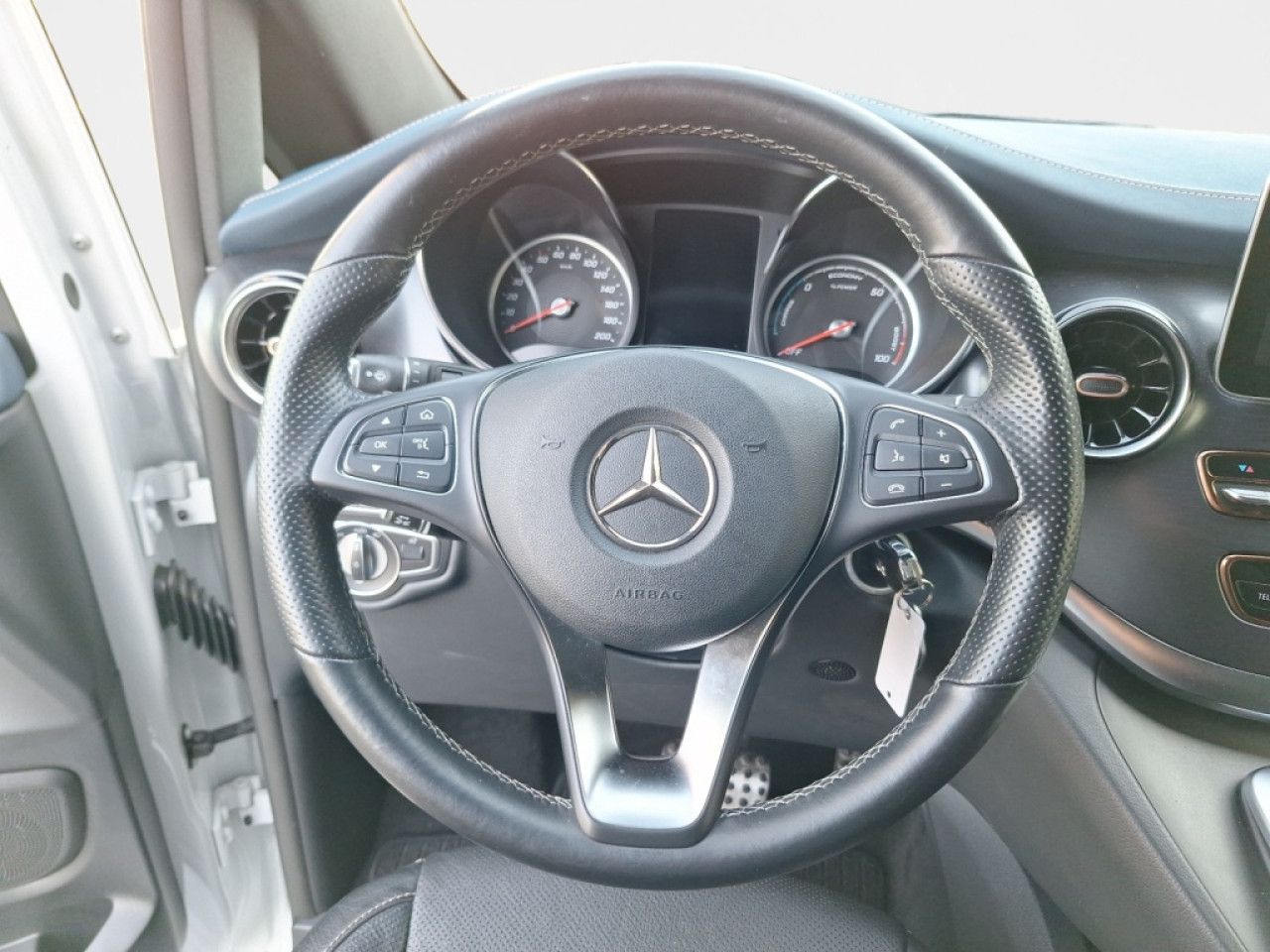 Fahrzeugbild 12 / 21