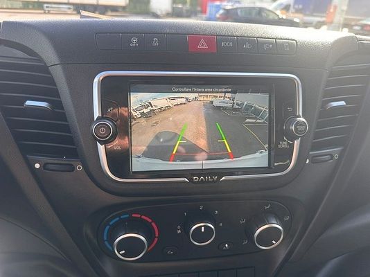Vehicle image 18 / 18