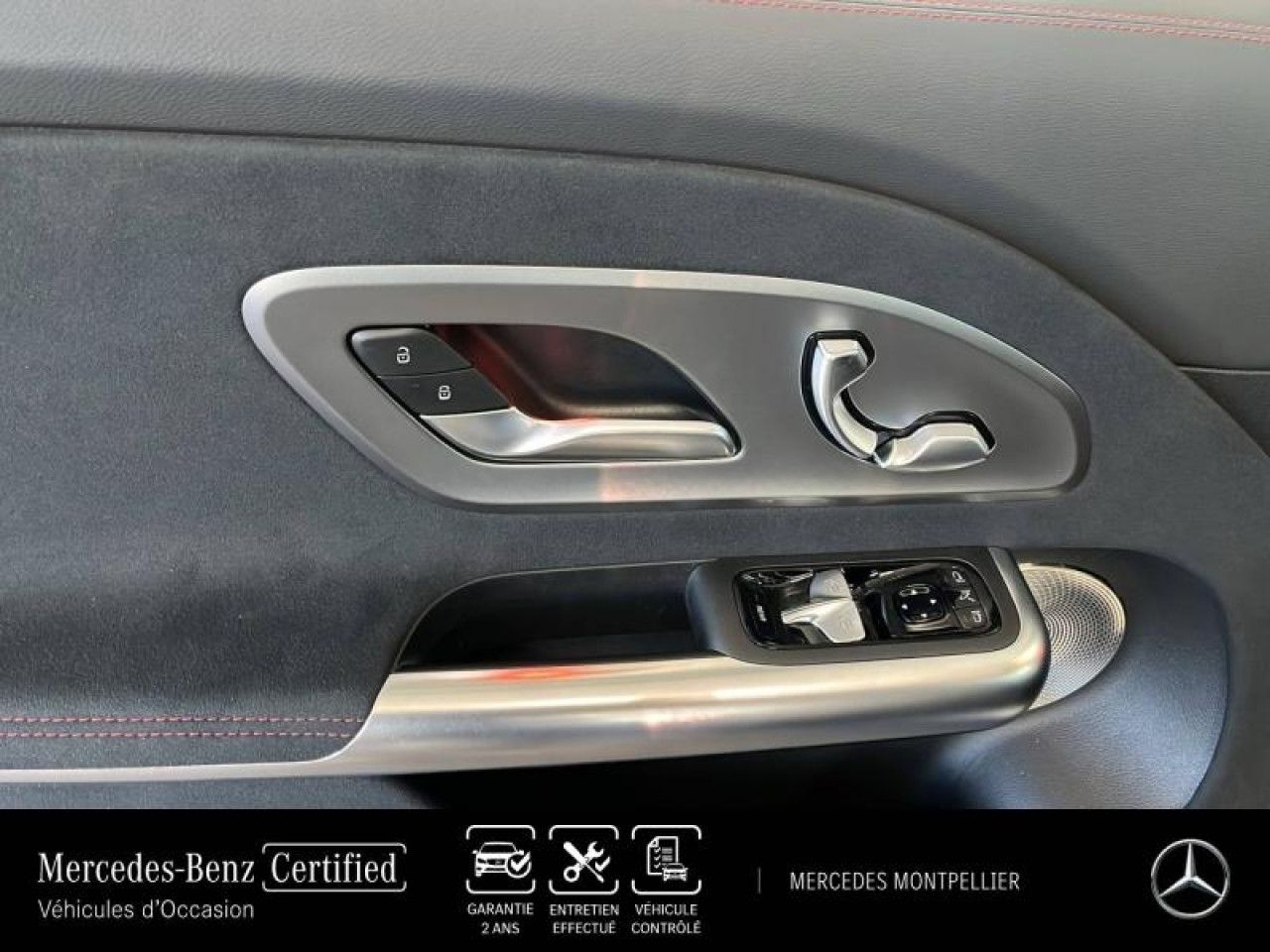 Photo du v&eacute;hicule 13 / 18