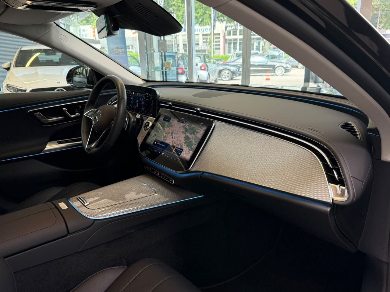 Mercedes-Benz E-Klasse – Bild 15
