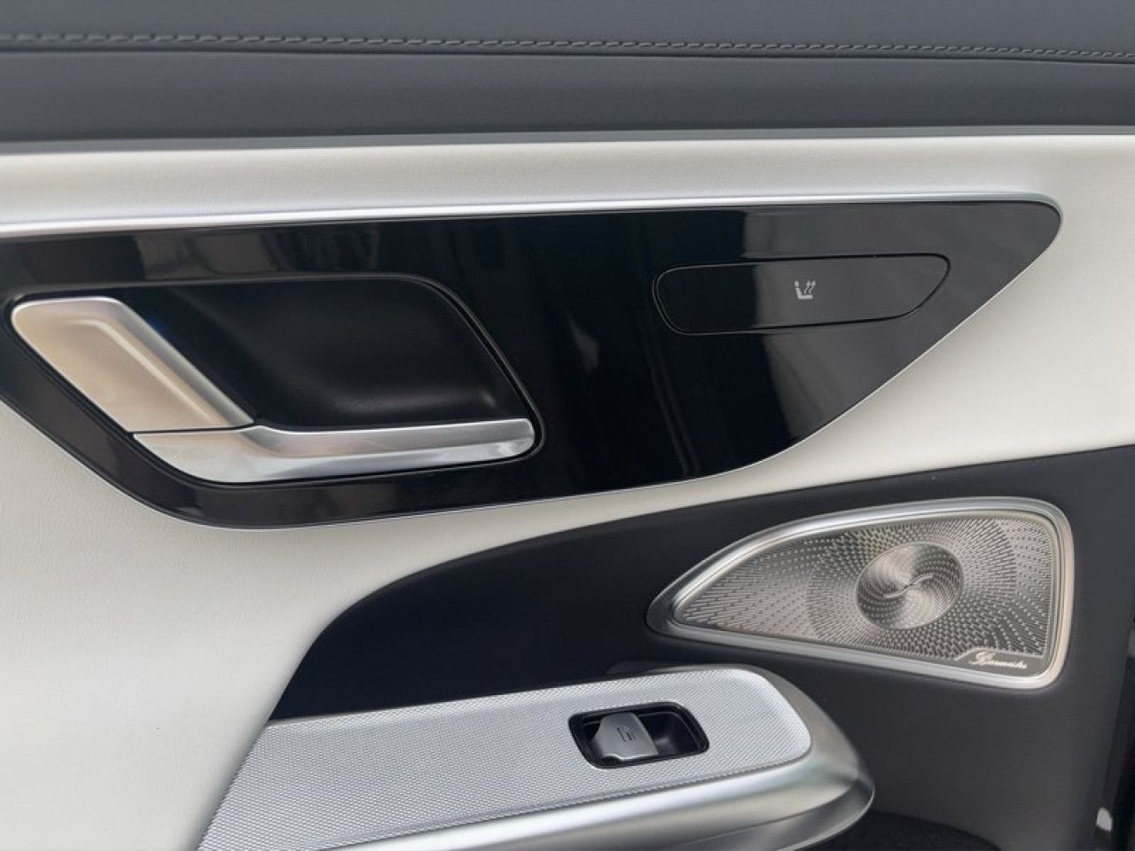 Mercedes-Benz E-Klasse – Bild 13