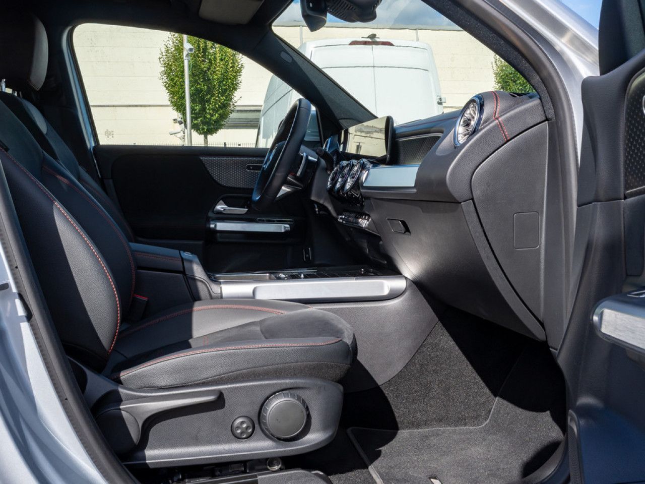 Mercedes-Benz EQB – Bild 2