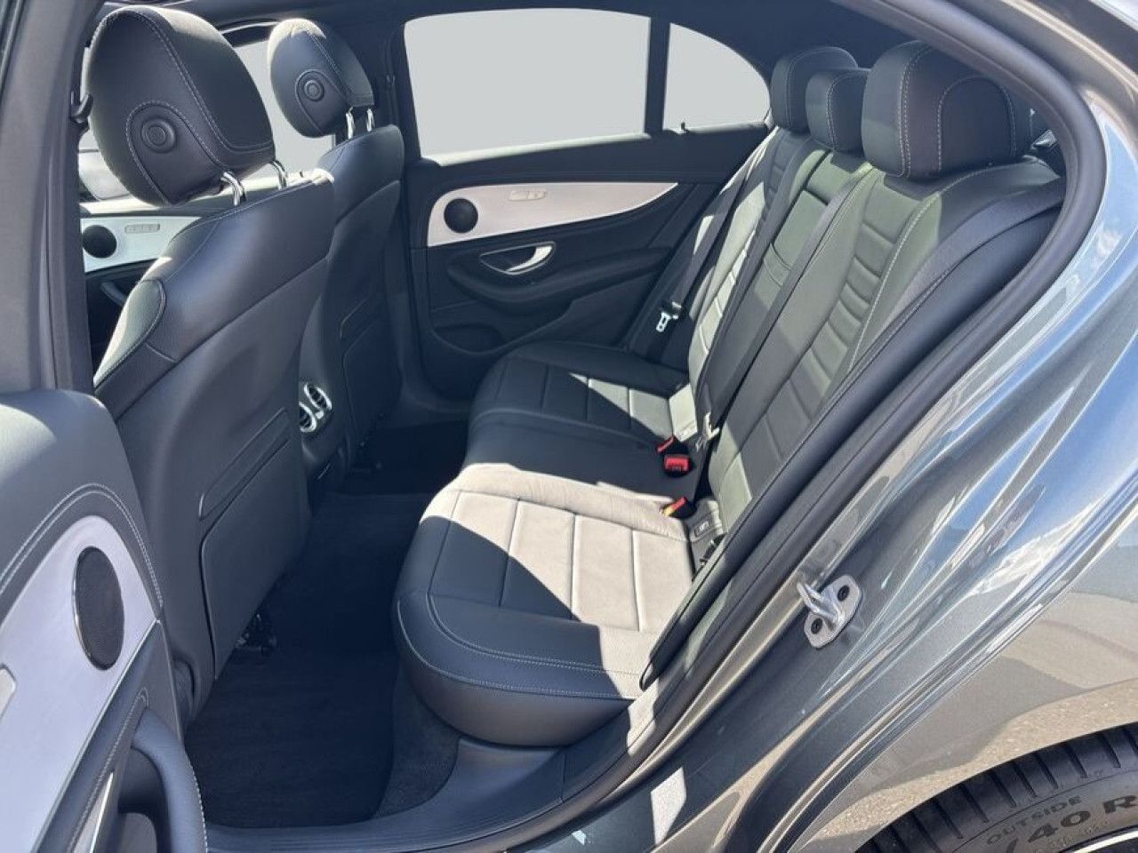 Mercedes-Benz E-Klasse – Bild 11