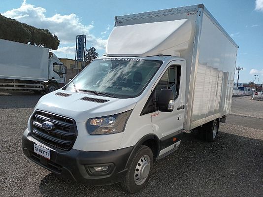 Vehicle image 2 / 5