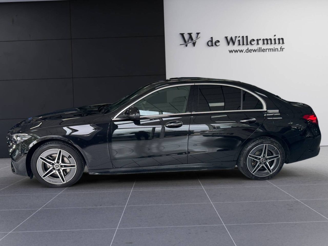 Photo du v&eacute;hicule 8 / 18