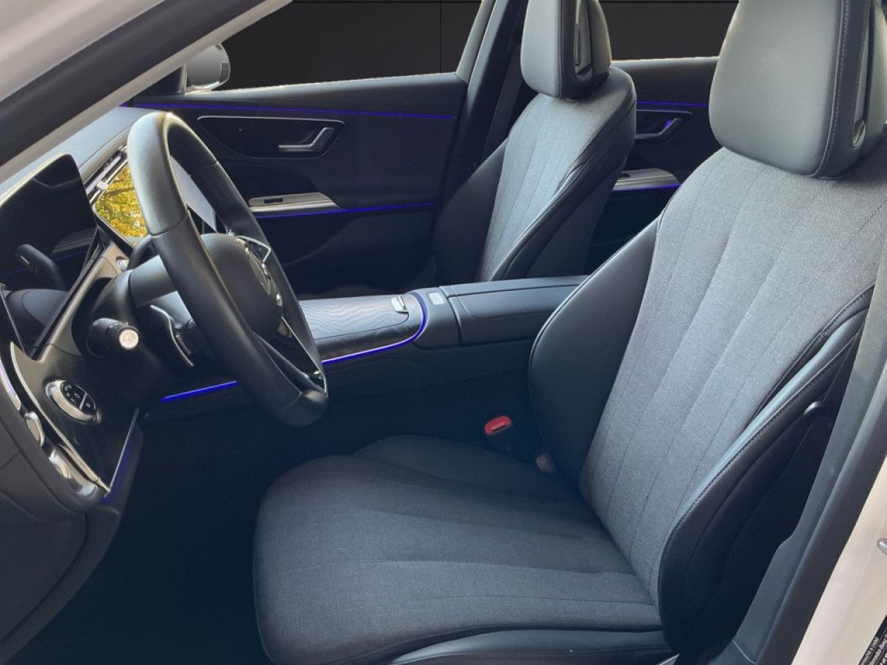 Mercedes-Benz E-Klasse – Bild 8