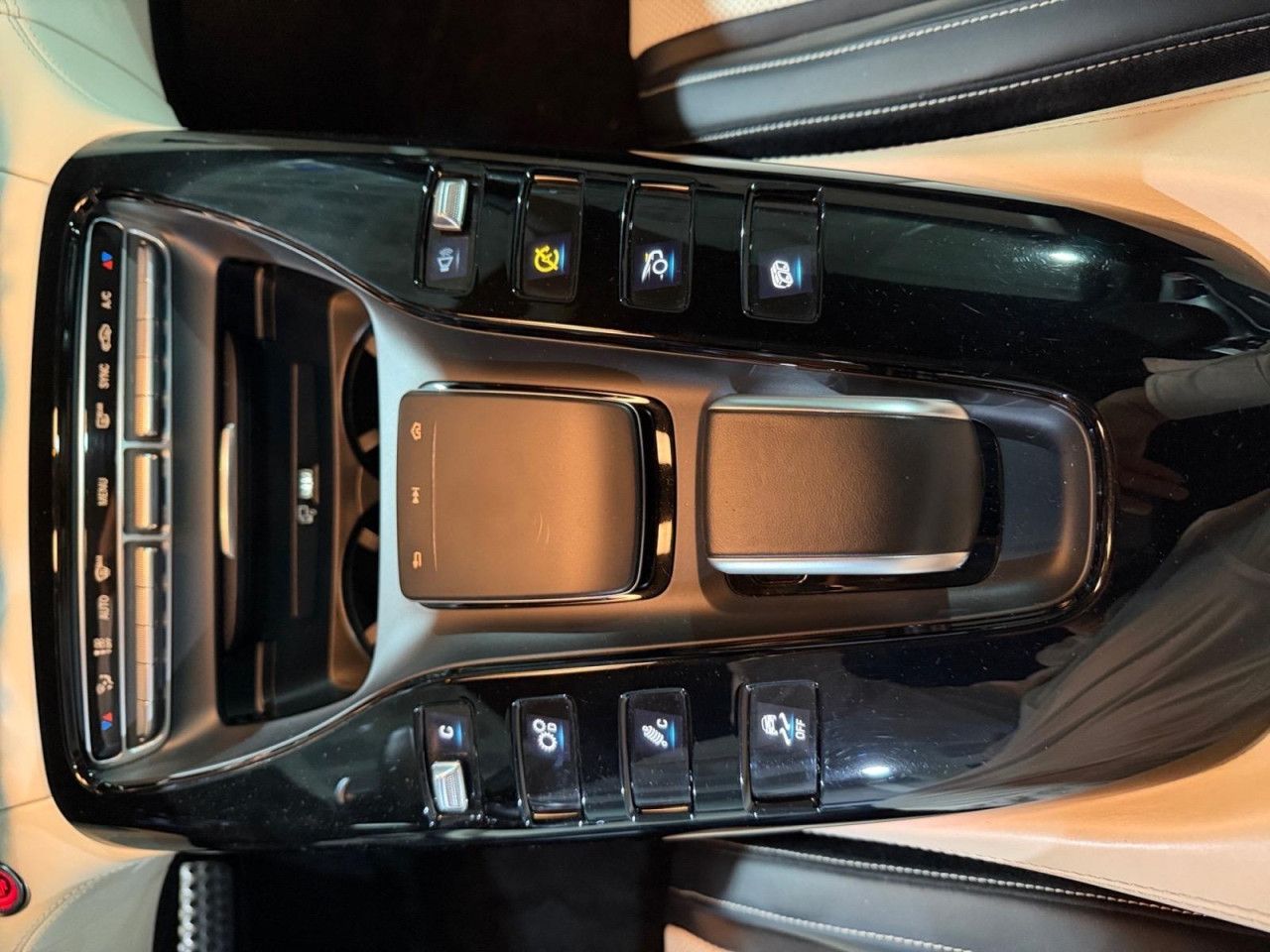 Imagem do veículo 10 / 15