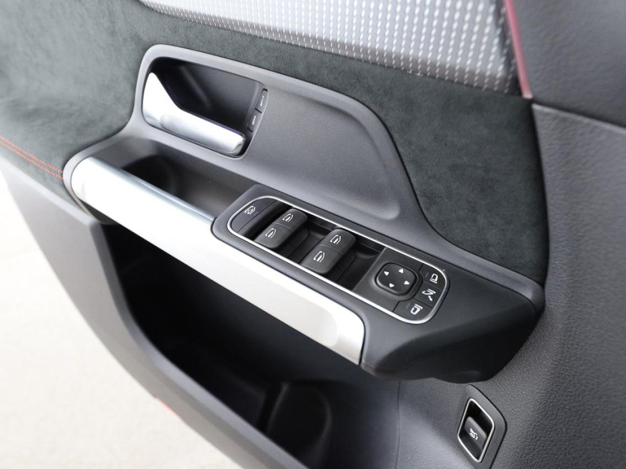 Fahrzeugbild 13 / 14