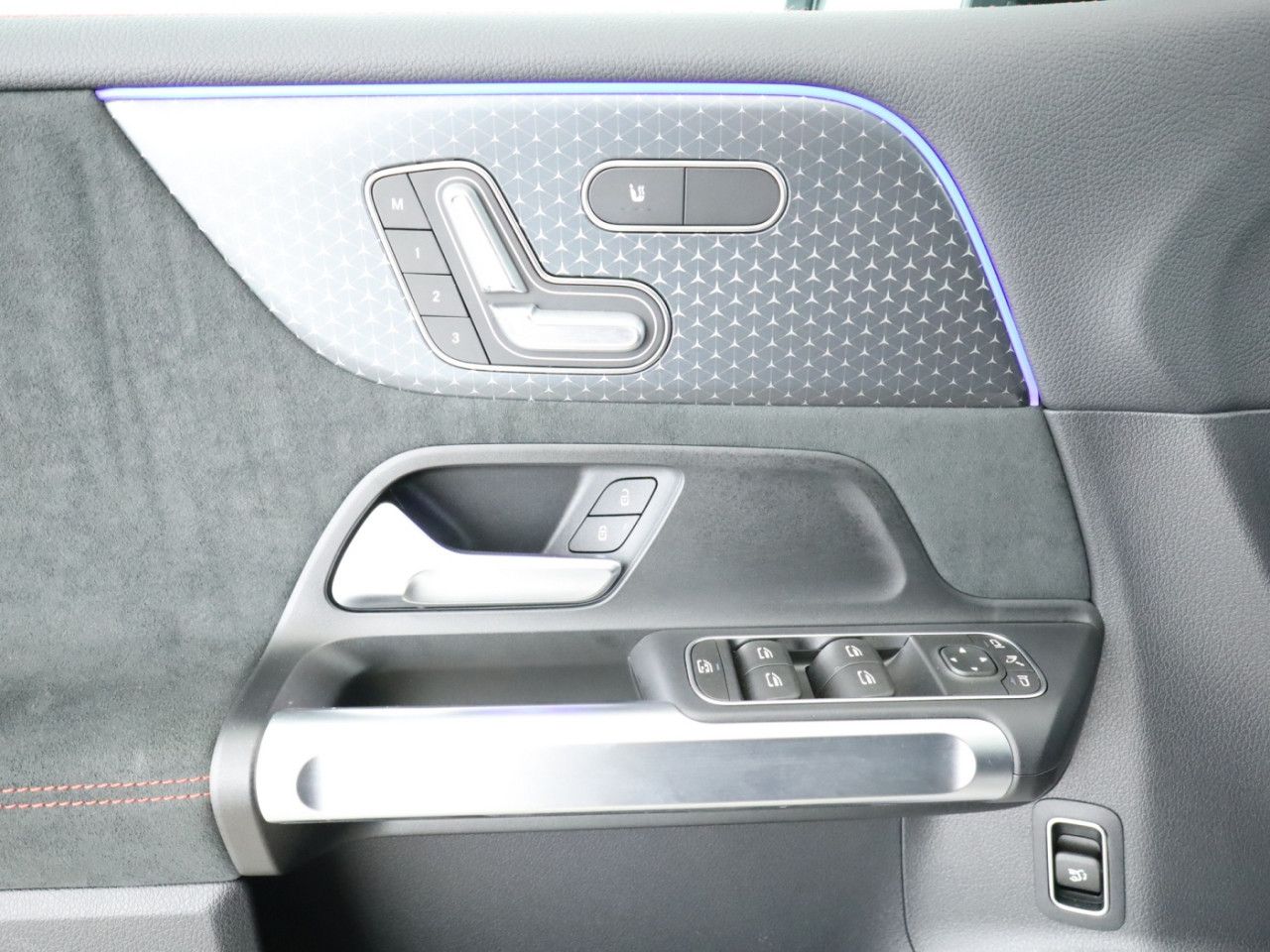 Mercedes-Benz EQB – Bild 20