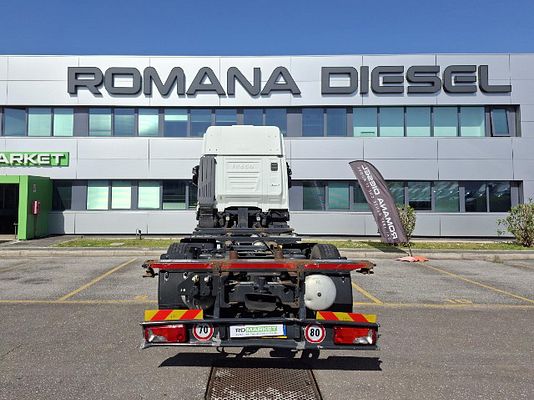 Vehicle image 4 / 7