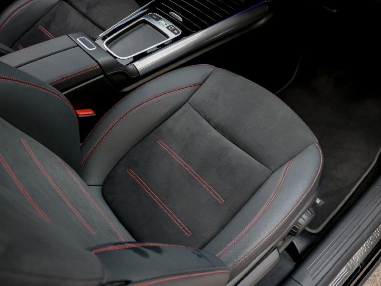 Photo du v&eacute;hicule 17 / 18