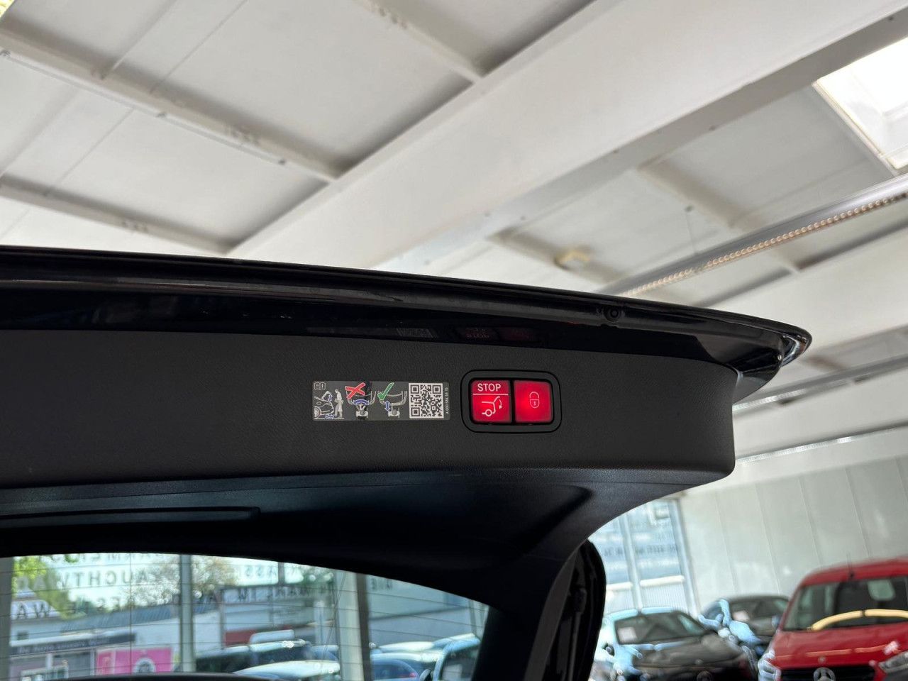 Mercedes-Benz E-Klasse – Bild 14