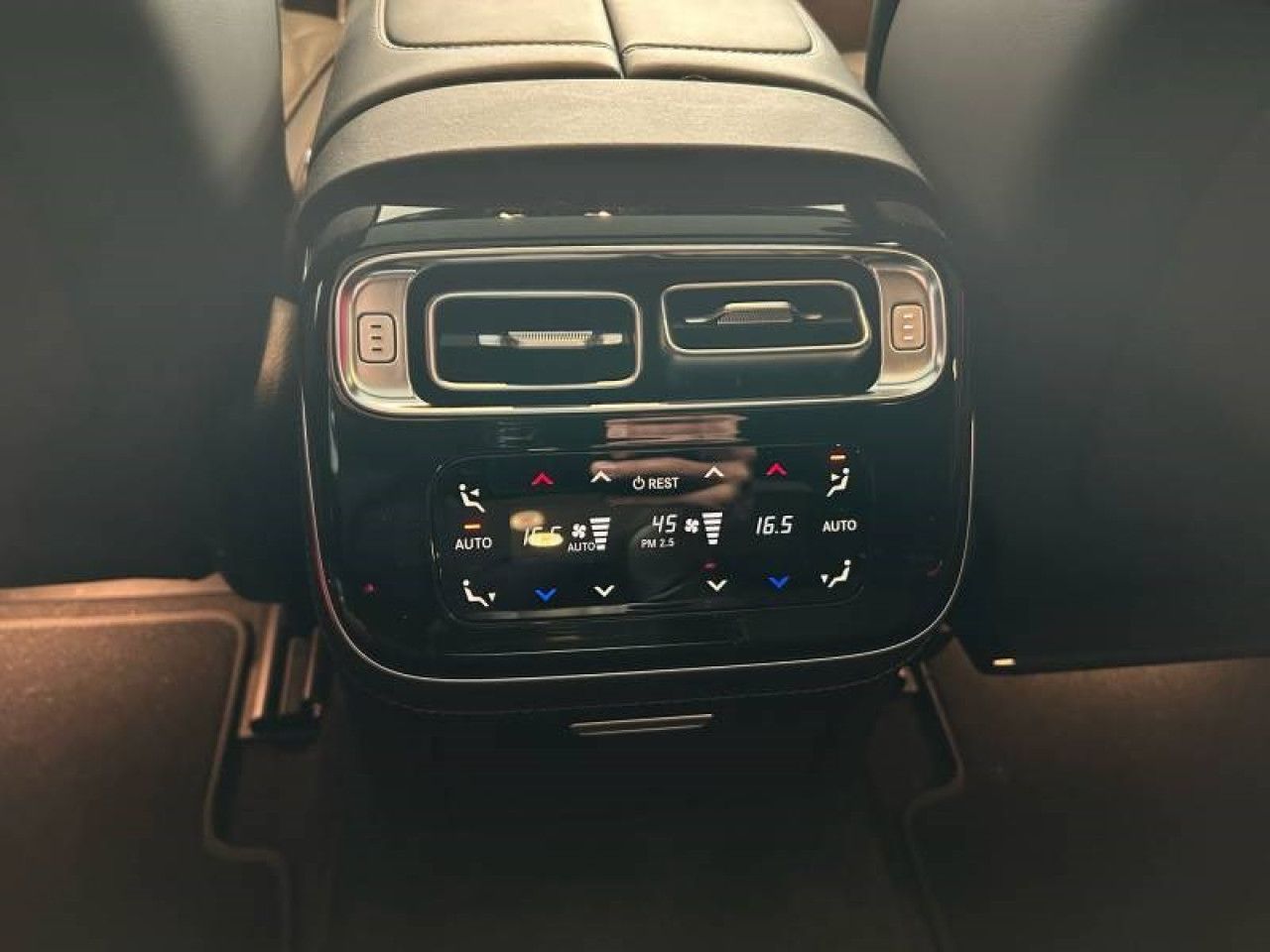 Photo du véhicule 12 / 18