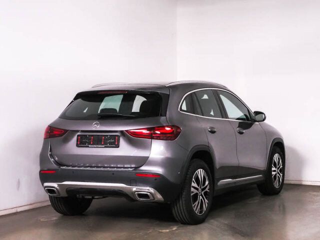 Mercedes-Benz GLA 180