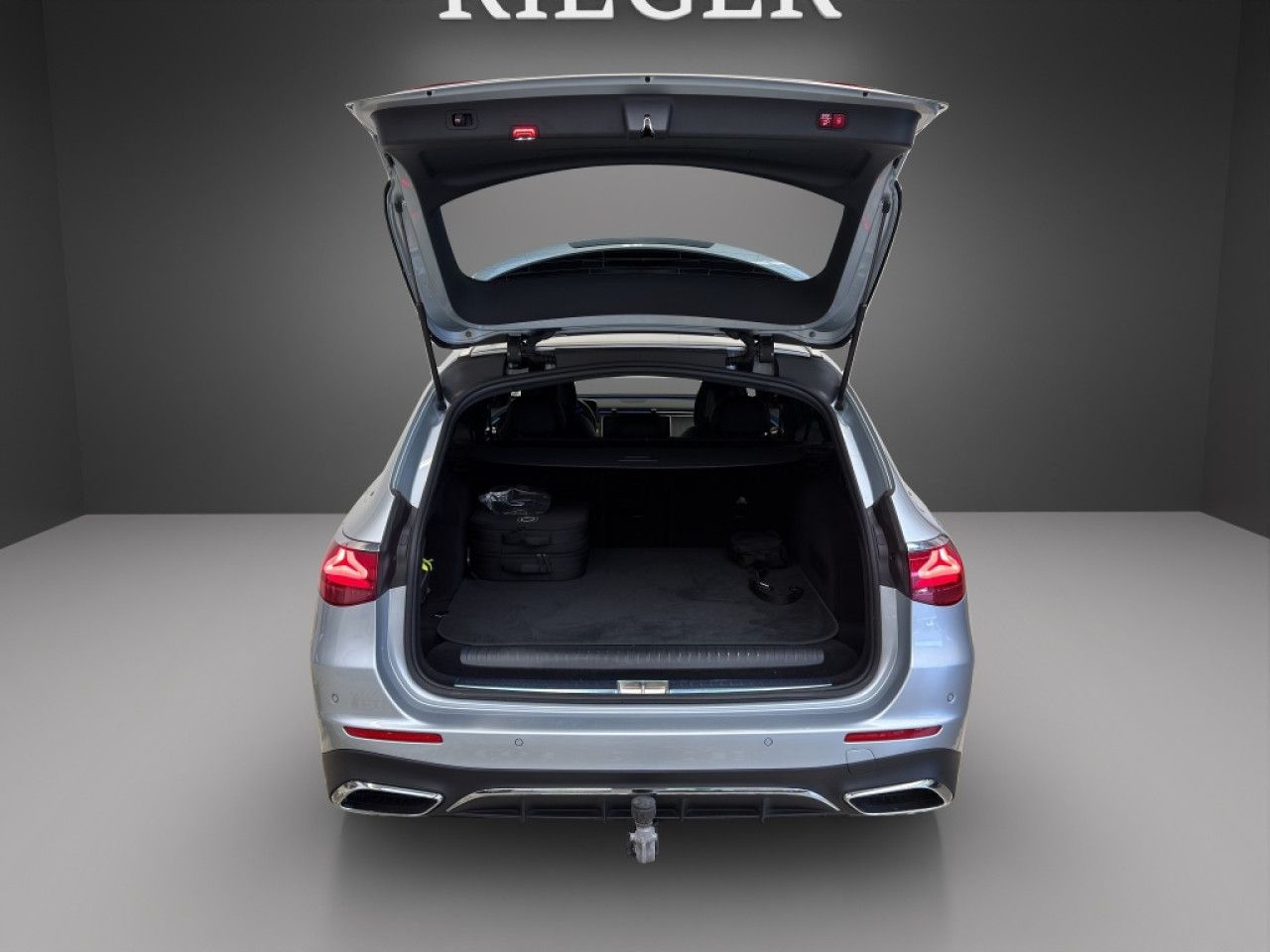 Mercedes-Benz E-Klasse – Bild 12