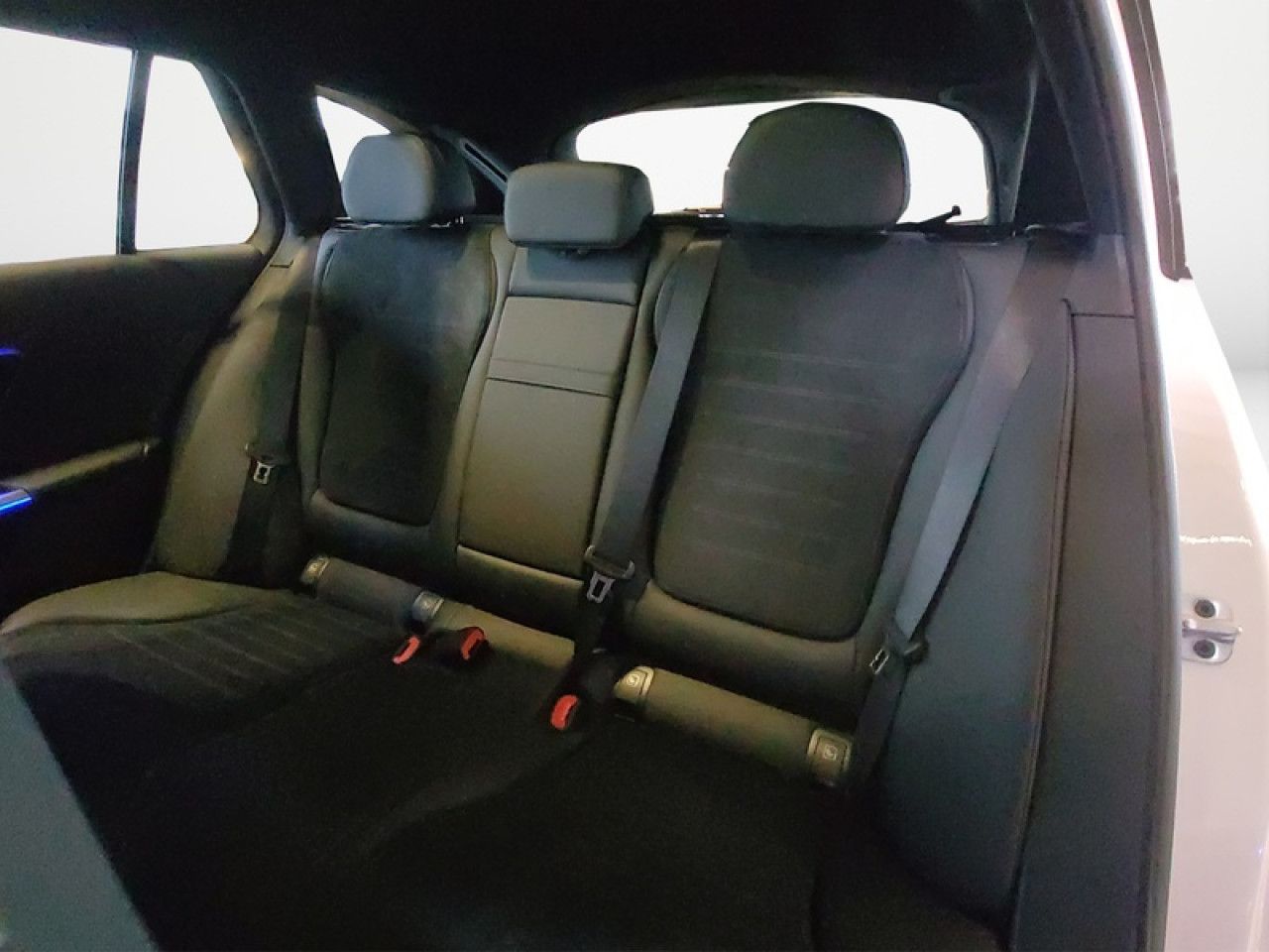 Mercedes-Benz C-Klasse – Bild 18