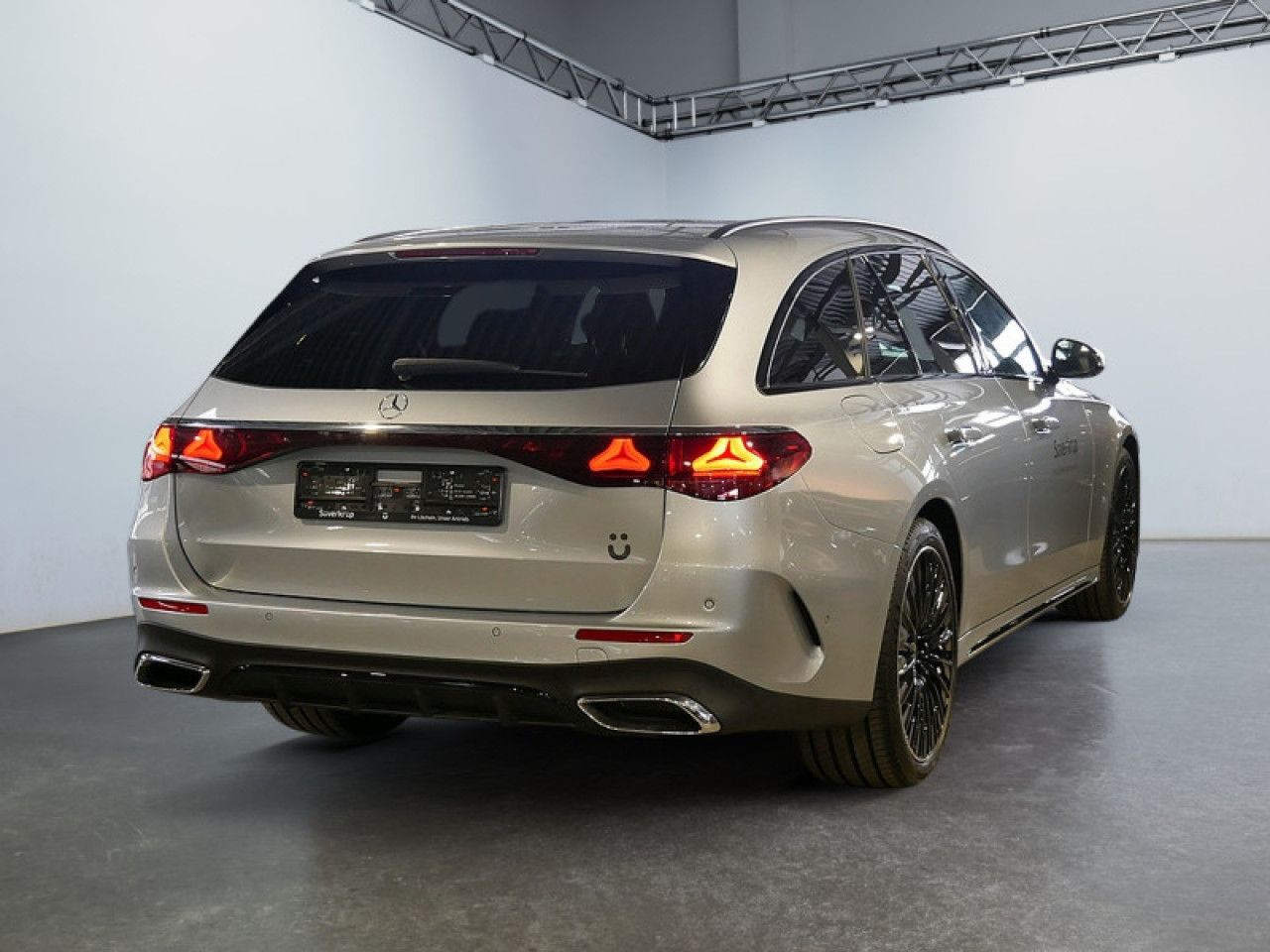 Mercedes-Benz E-Klasse – Bild 3