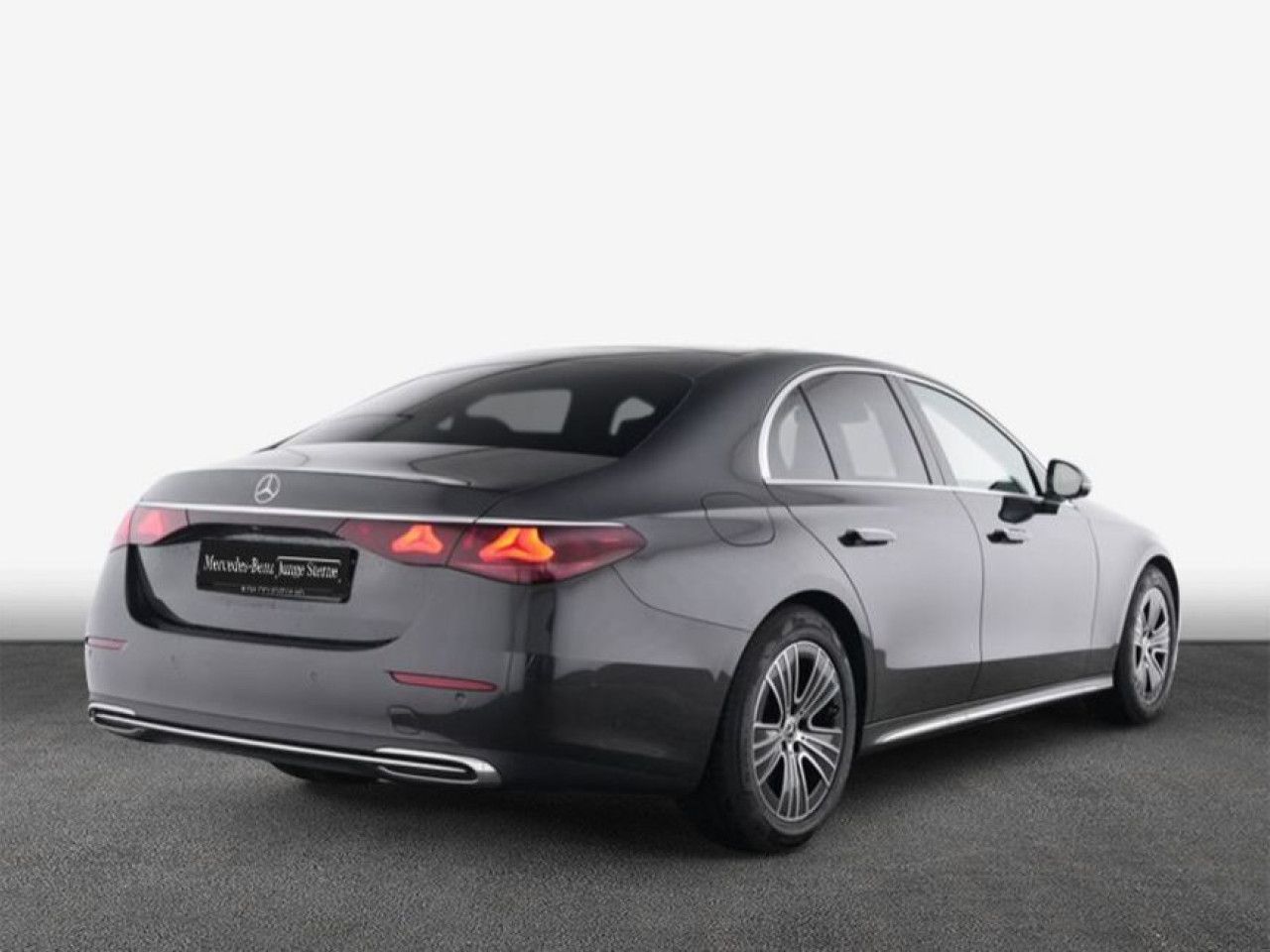 Mercedes-Benz E-Klasse – Bild 2