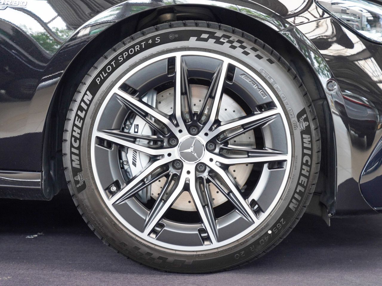 Mercedes-Benz E-Klasse – Bild 2
