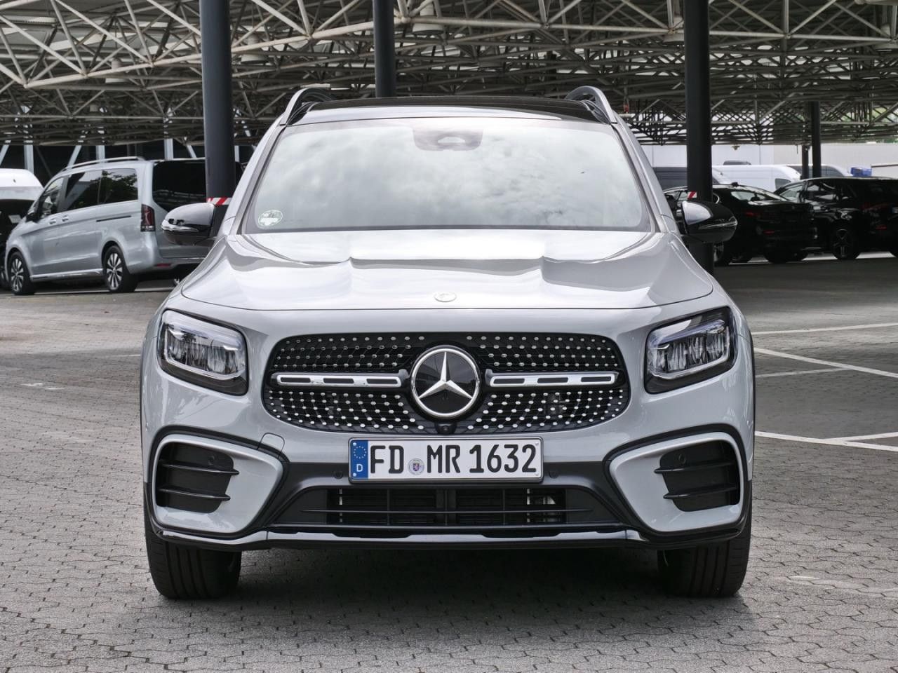 Mercedes-Benz GLB – Bild 2