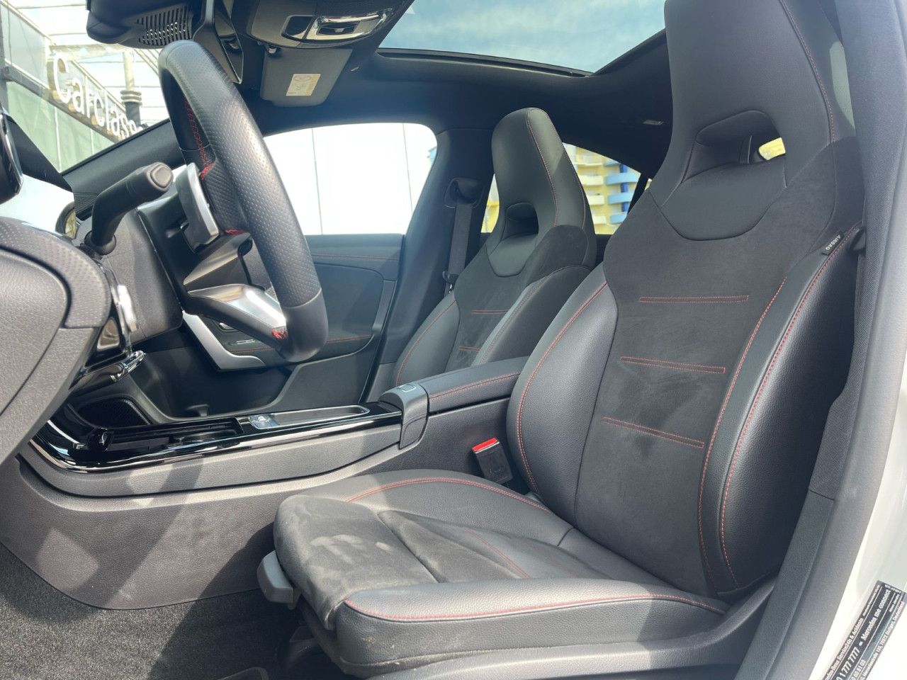 Imagem do ve&iacute;culo 5 / 12