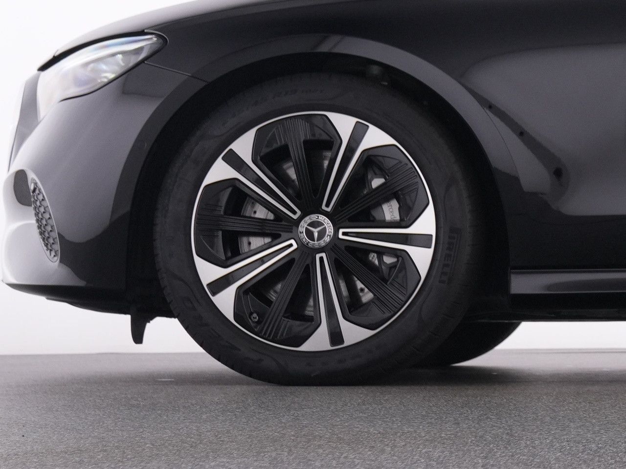Mercedes-Benz E-Klasse – Bild 19