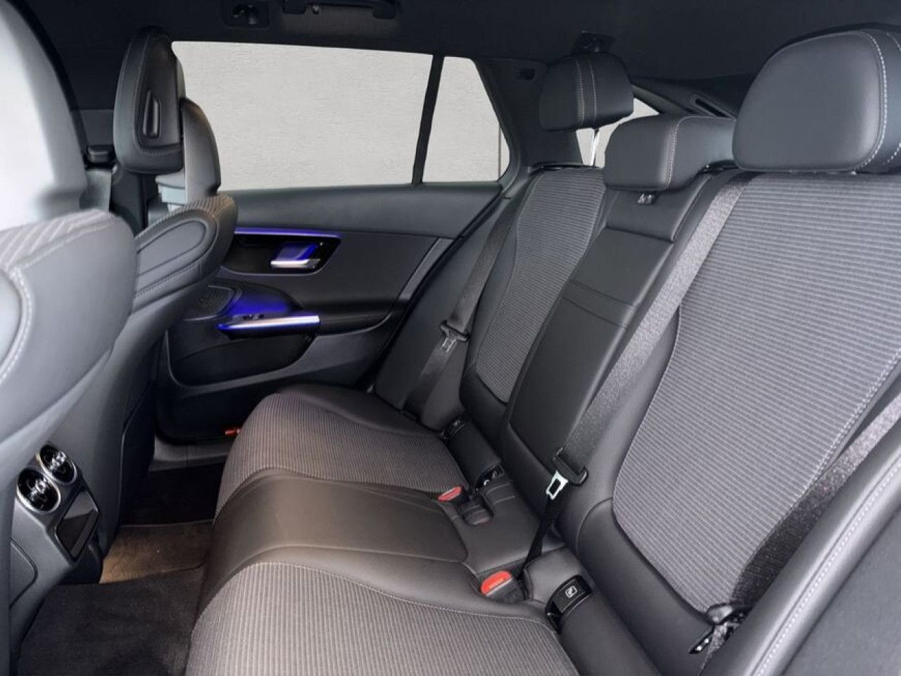 Mercedes-Benz C-Klasse – Bild 14