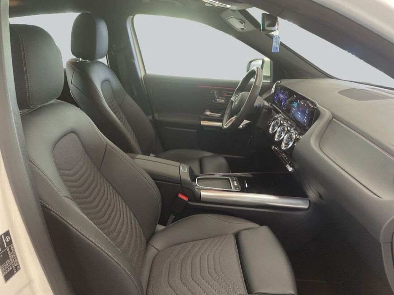 Mercedes-Benz EQA – Bild 13