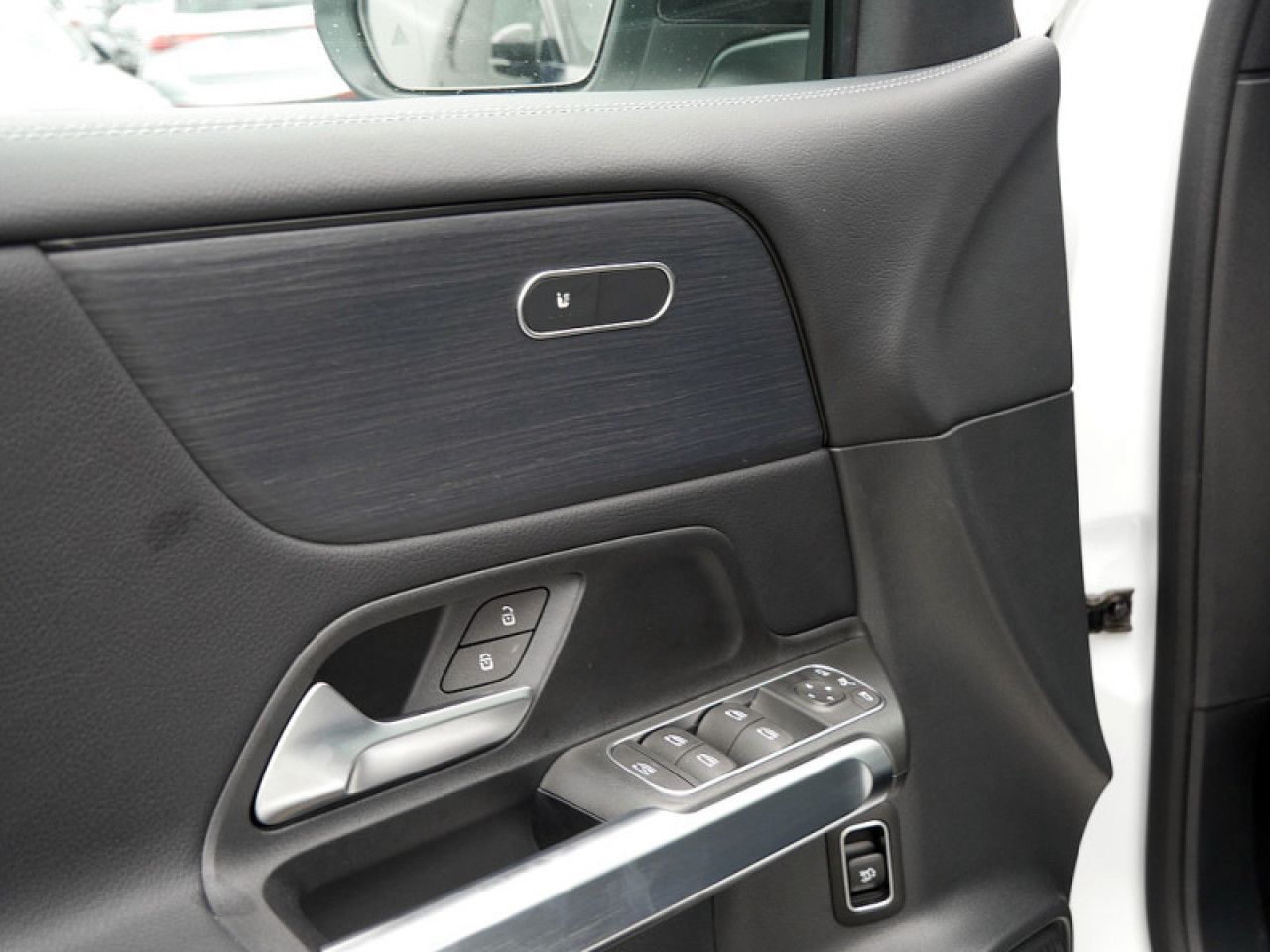 Mercedes-Benz GLB – Bild 14