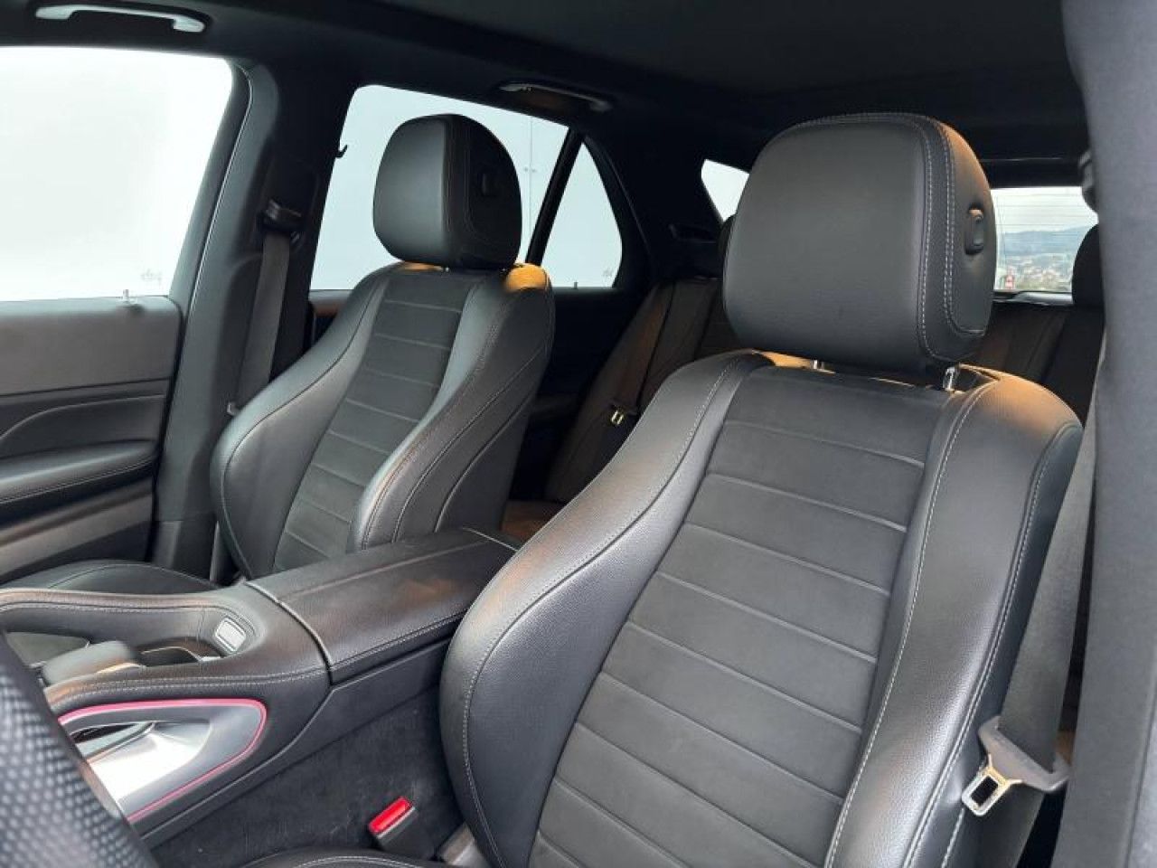 Photo du v&eacute;hicule 10 / 16